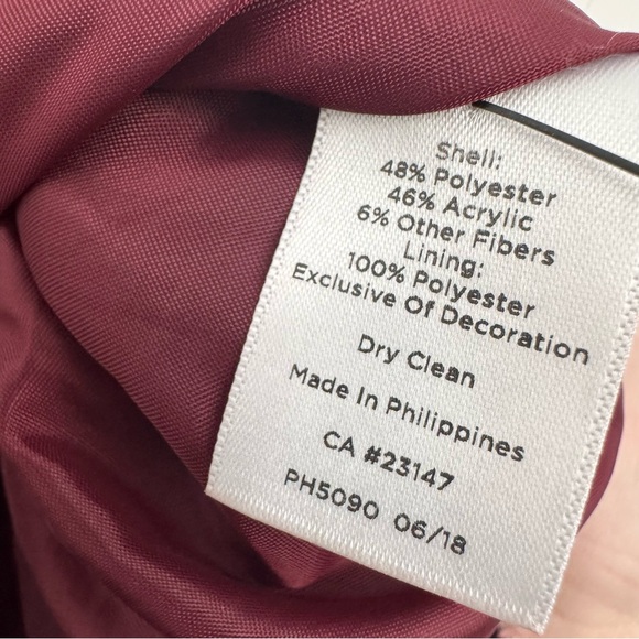 Talbots tweed pencil skirt 14p gold button accent, burgundy, cream and black. - Picture 6 of 6